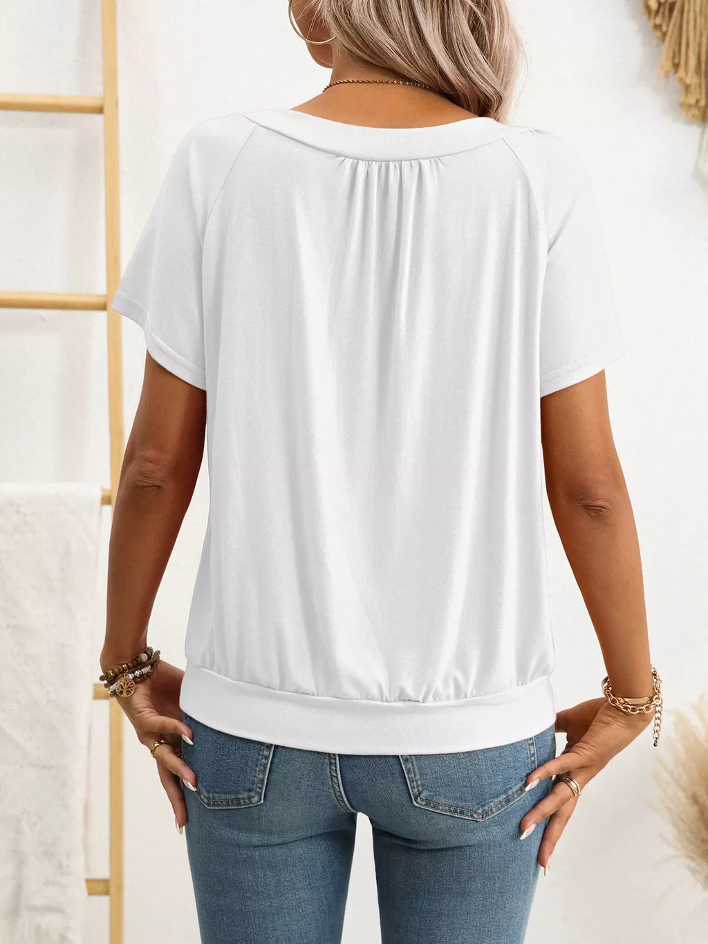 V-Neck Short SleeveT-Shirt product image 4