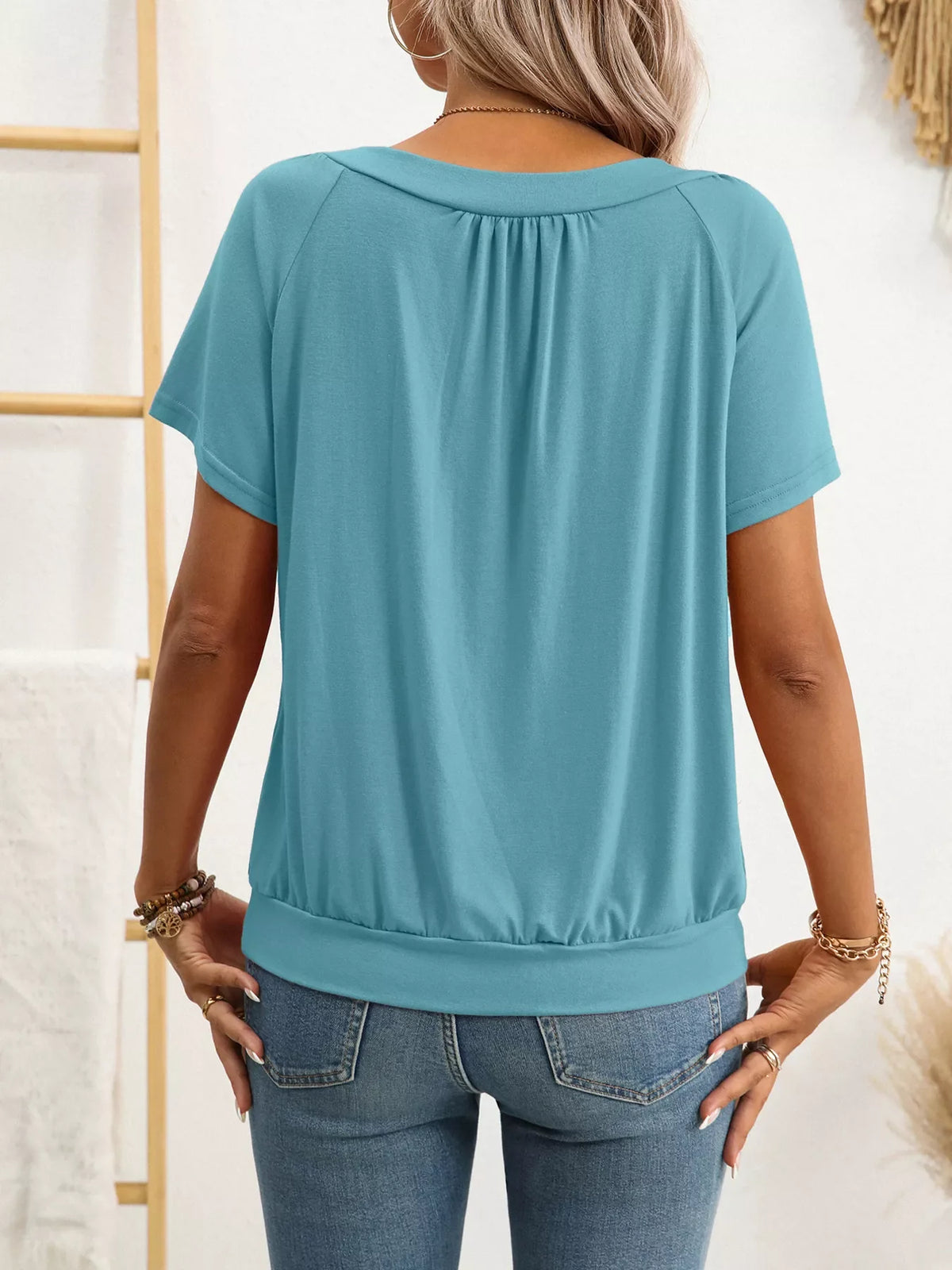 V-Neck Short SleeveT-Shirt product image 10