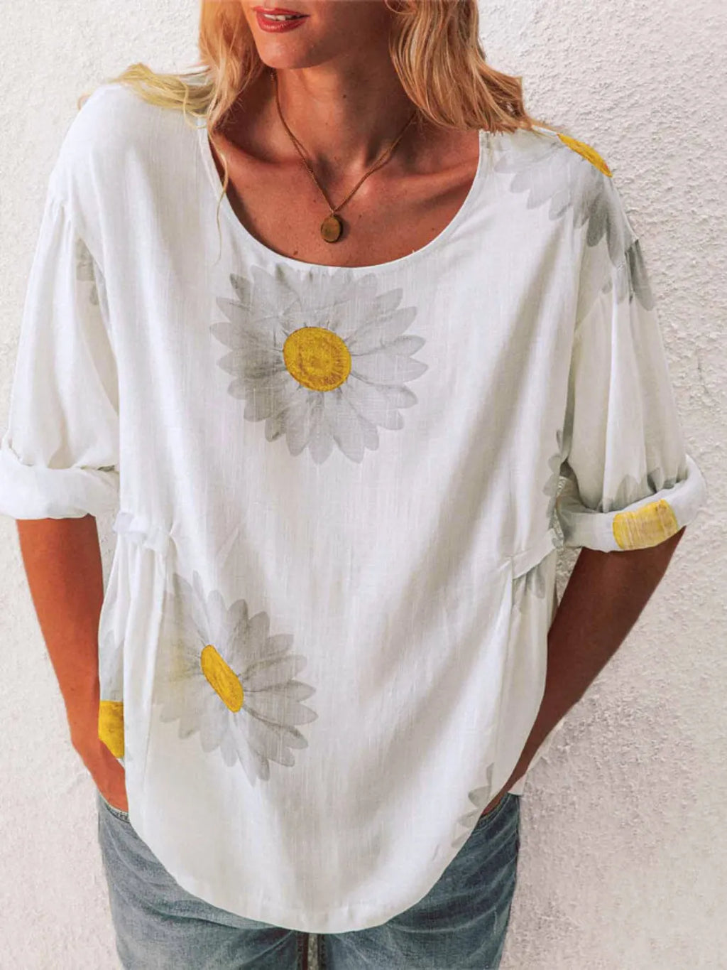 Full Size Flower Round Neck Half Sleeve T-Shirt Plus product image 1