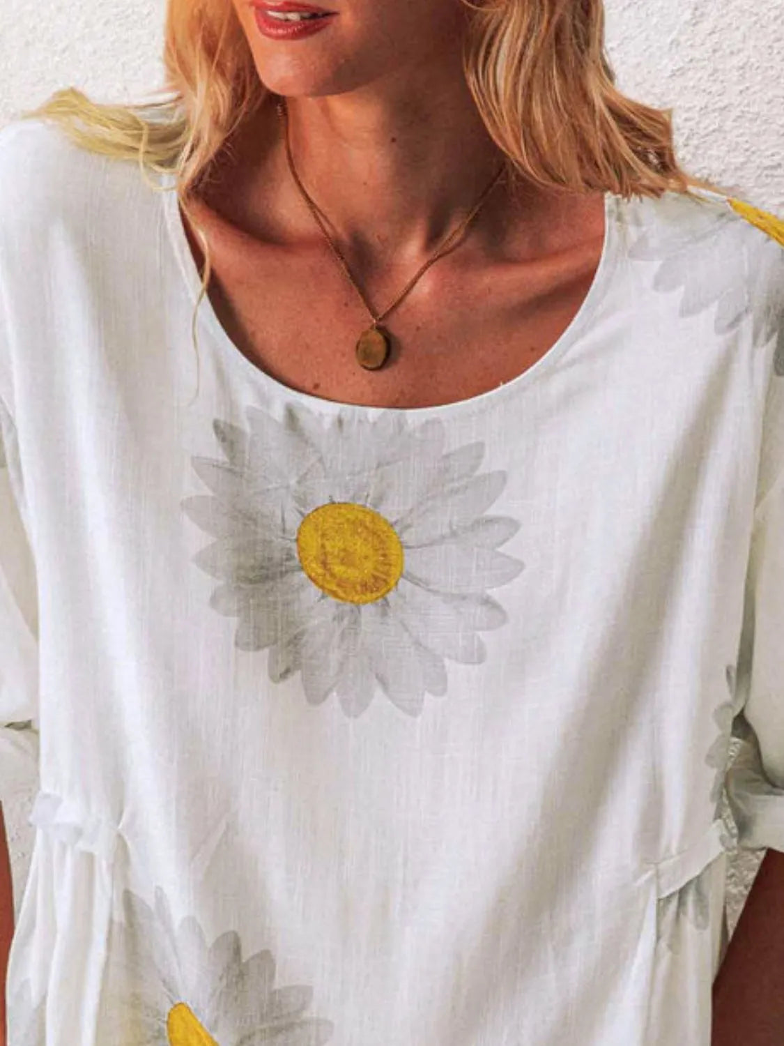 Full Size Flower Round Neck Half Sleeve T-Shirt Plus product image 3