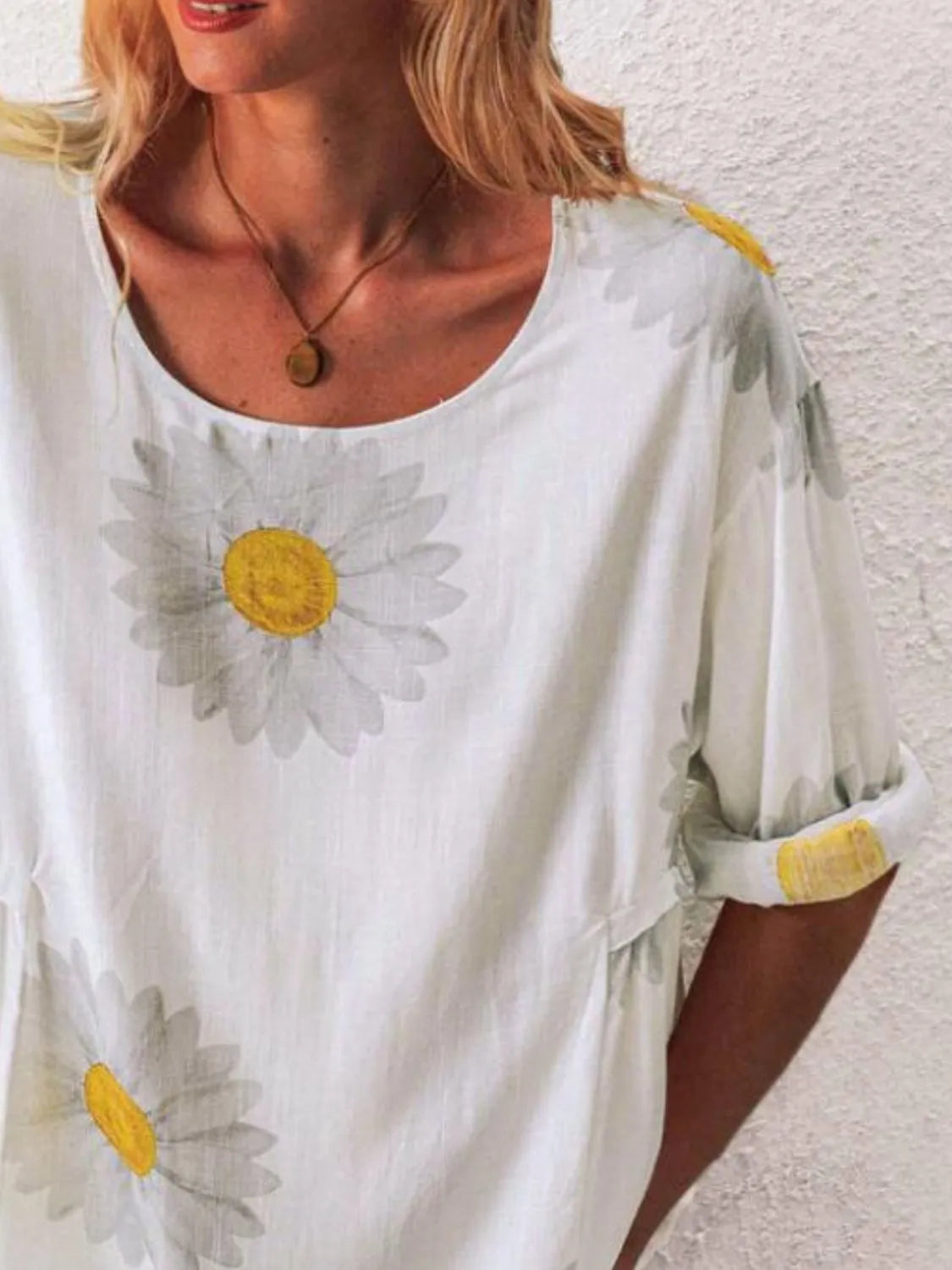 Full Size Flower Round Neck Half Sleeve T-Shirt Plus product image 2